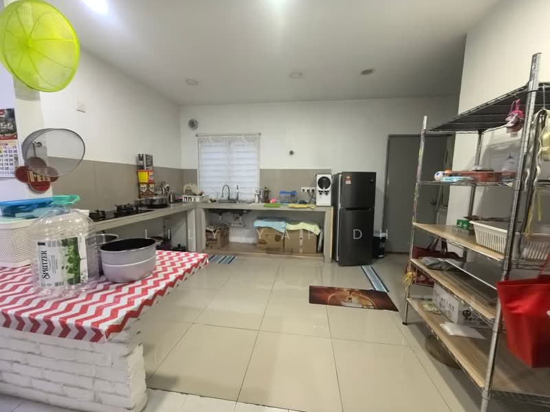 Rumah Teres untuk Dijual di Shah Alam (Selangor) - Lily Yap DH - Kitchen - PropertyGuru.com.my