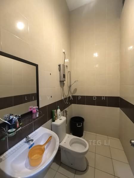 Rumah Teres untuk Dijual di Shah Alam (Selangor) - Lily Yap DH - Bathroom - PropertyGuru.com.my