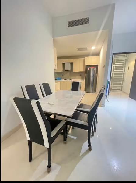 Servis Apartment untuk Disewa di TriTower Residence @ Johor Bahru Sentral - Evanne Wan - Dining Room - PropertyGuru.com.my