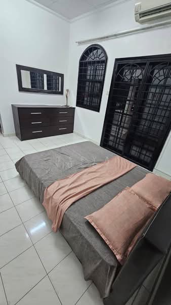 Rumah Teres 2 Tingkat untuk Disewa di Bandar Tun Hussein Onn (Cheras) - Deeya Yusof - Bedroom - PropertyGuru.com.my