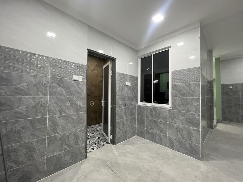 Rumah Teres 2 Tingkat untuk Dijual di Alam Damai (Cheras) - Angel Yeoh - Bathroom - PropertyGuru.com.my