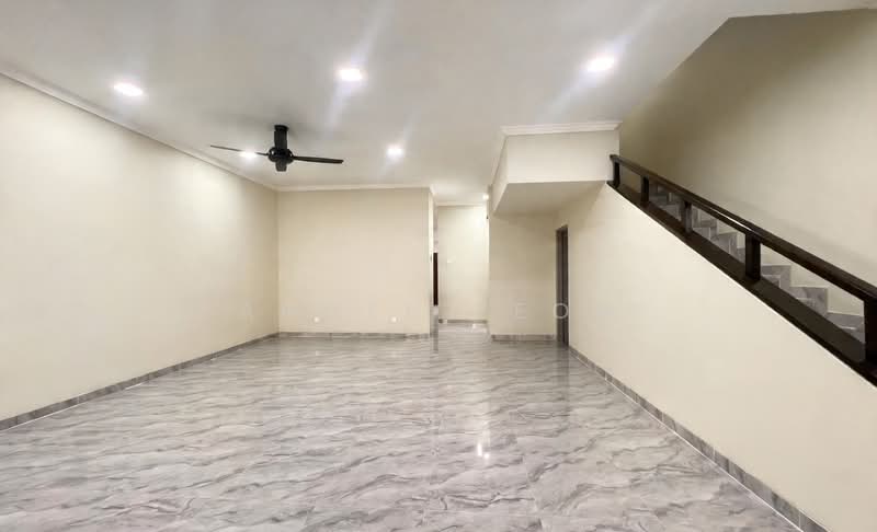 Rumah Teres 2 Tingkat untuk Dijual di Alam Damai (Cheras) - Angel Yeoh - Living Room - PropertyGuru.com.my