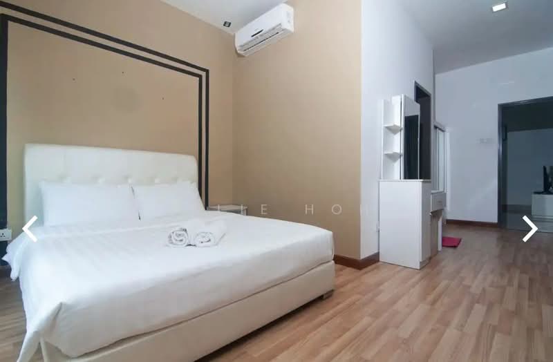 Condominium for Sale at Shaftsbury Residence - Kylie Hoh - Bedroom - PropertyGuru.com.my