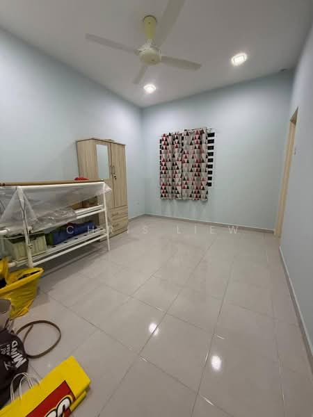 2-storey Terraced House for Sale in Bandar Putra (Kulai) - Chris Liew - Bedroom - PropertyGuru.com.my