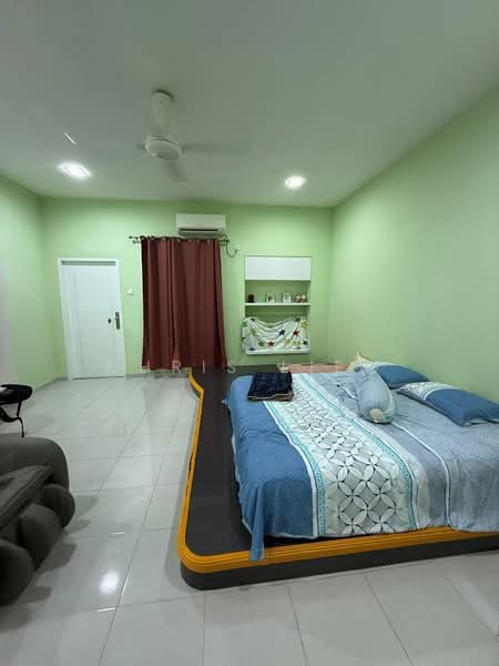 2-storey Terraced House for Sale in Bandar Putra (Kulai) - Chris Liew - Bedroom - PropertyGuru.com.my