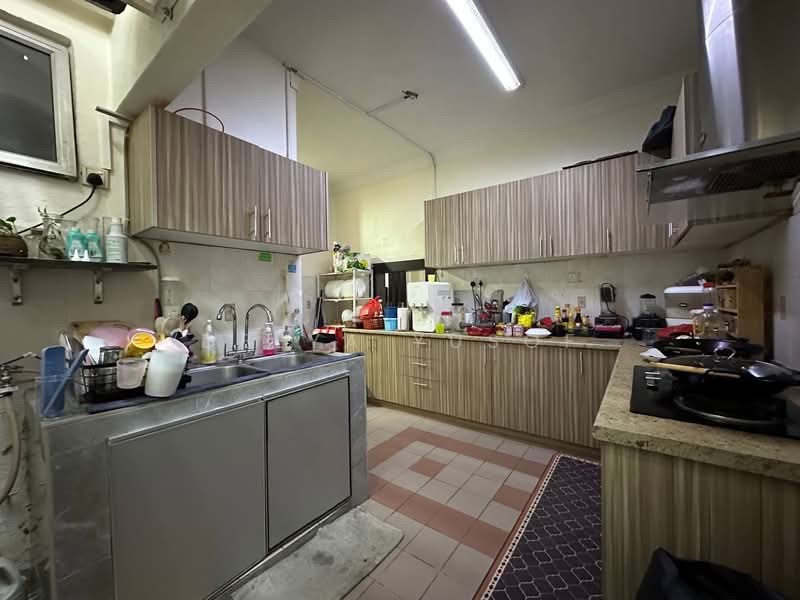 Condominium for Sale at De Rozelle - Deeya Yusof - Kitchen - PropertyGuru.com.my
