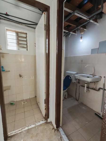 Rumah Flat untuk Dijual di Taman Pulai Utama - Smith Goh - PropertyGuru.com.my
