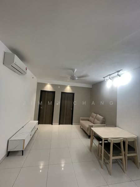 Servis Apartment untuk Dijual di Lakeview Suites @ Edumetro - Jimmy Chang - Living Room - PropertyGuru.com.my