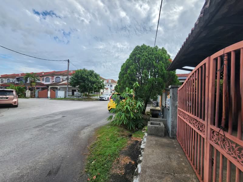 2-storey Terraced House for Sale in Klang (Selangor) - Hasliza Hassan - Exterior - PropertyGuru.com.my