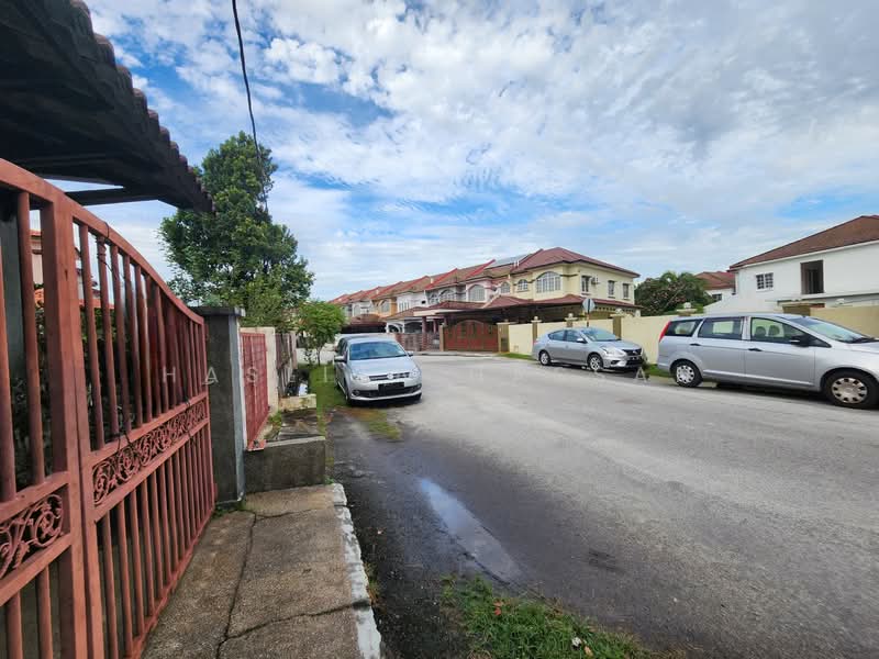 2-storey Terraced House for Sale in Klang (Selangor) - Hasliza Hassan - Exterior - PropertyGuru.com.my