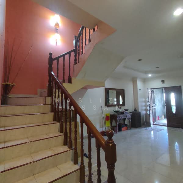 2-storey Terraced House for Sale in Klang (Selangor) - Hasliza Hassan - Entrance - PropertyGuru.com.my