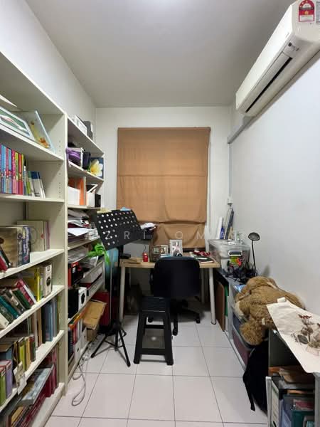 Terraced House for Sale in Bukit Jelutong (Shah Alam) - Fazri Omar - Study - PropertyGuru.com.my