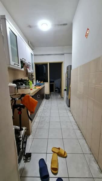 Kondominium untuk Dijual di Menara Menjalara - BC TAN - Kitchen - PropertyGuru.com.my