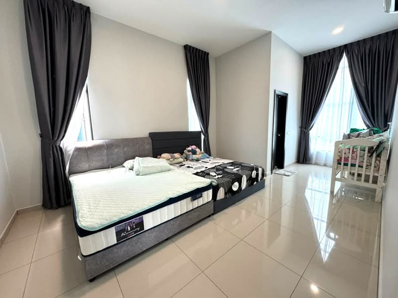 Banglo Pautan untuk Dijual di Taman Setia Indah (Tebrau) - Jacky Chua - Bedroom - PropertyGuru.com.my