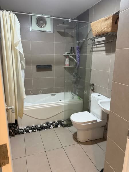 Condominium for Rent at Bayswater Resort Condominium - Ooi Zheng Hao - Bathroom - PropertyGuru.com.my