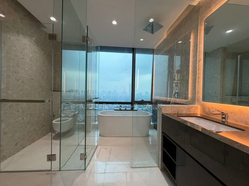Servis Apartment untuk Disewa di Crown Residences @ Pavilion Damansara Heights - Abby Tan - Bathroom - PropertyGuru.com.my