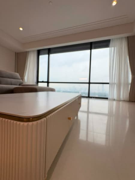 Servis Apartment untuk Disewa di Crown Residences @ Pavilion Damansara Heights - Abby Tan - Living Room - PropertyGuru.com.my