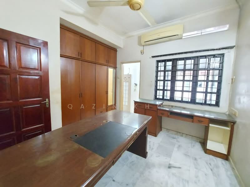 Rumah Teres 2 Tingkat untuk Dijual di Ipoh (Perak) - Qazin Khoo - Study - PropertyGuru.com.my