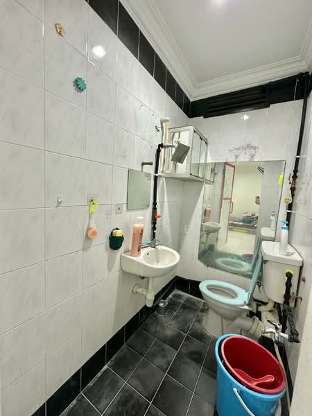 3-storey Terraced House for Sale in Bandar Baru Sri Petaling (Sri Petaling) - Jin Yee - Bathroom - PropertyGuru.com.my