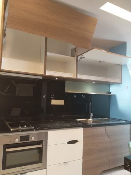 Servis Apartment untuk Disewa di Verve Suites - BC TAN - Kitchen - PropertyGuru.com.my