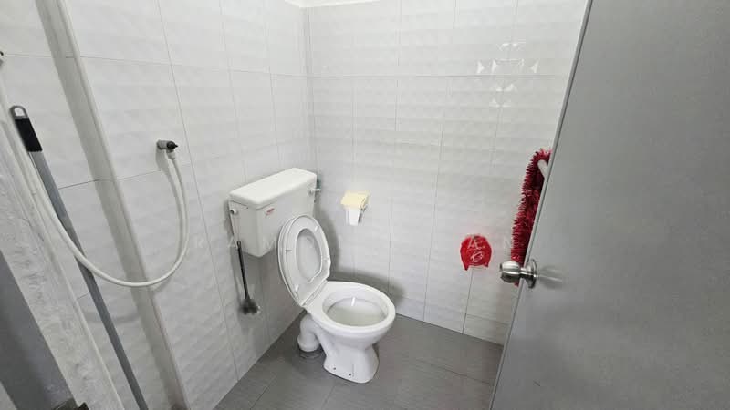 1-storey Terraced House for Sale in Taman Hilir (Melaka City) - Ramona Tan - Bathroom - PropertyGuru.com.my