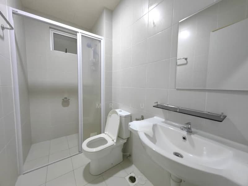 Servis Apartment untuk Disewa di Meridin Bayvue Serviced Apartment - Mr Lu - Bathroom - PropertyGuru.com.my