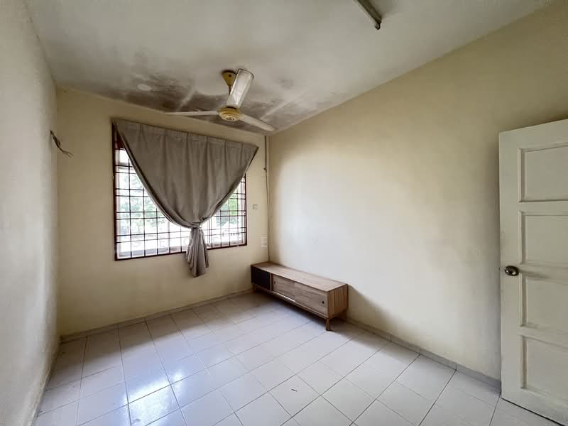 1-storey Terraced House for Rent in Taman Angkasa Nuri (Durian Tunggal) - Geoffery Wee - Interior - PropertyGuru.com.my