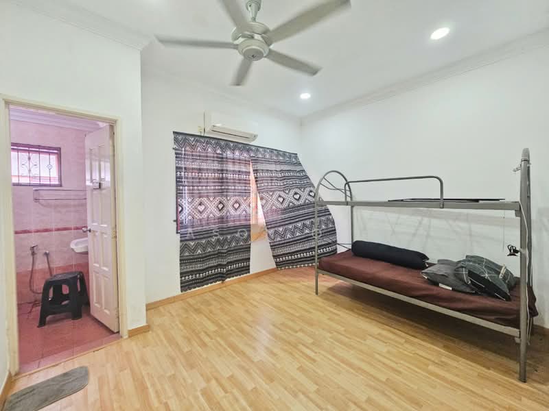 2-storey Terraced House for Sale in Putra Permai (Subang Jaya) - Jason Ooi - PropertyGuru.com.my