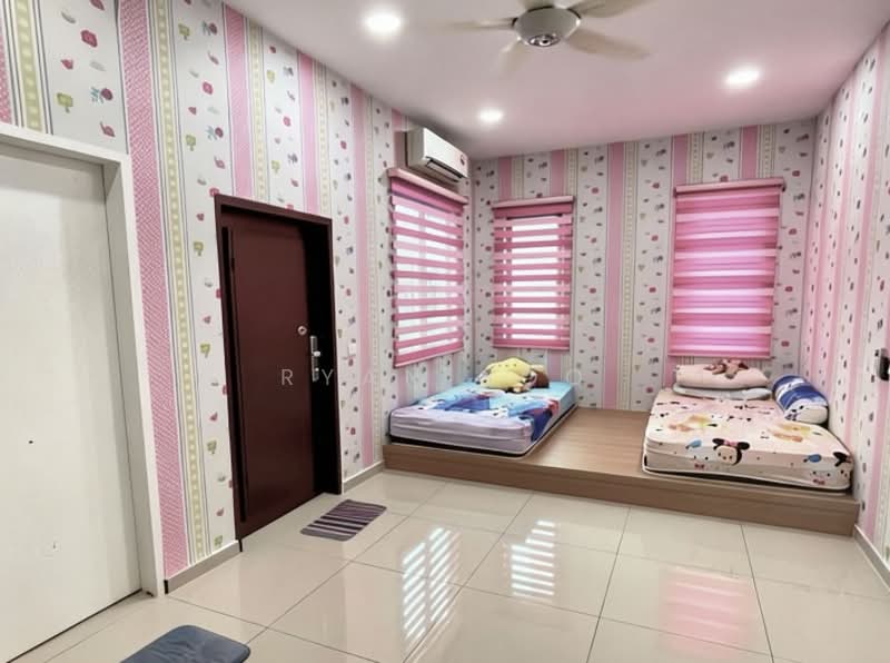 Semi-Detached House for Sale in Setia Utama (Setia Alam) - Ryan Soo - Bedroom - PropertyGuru.com.my