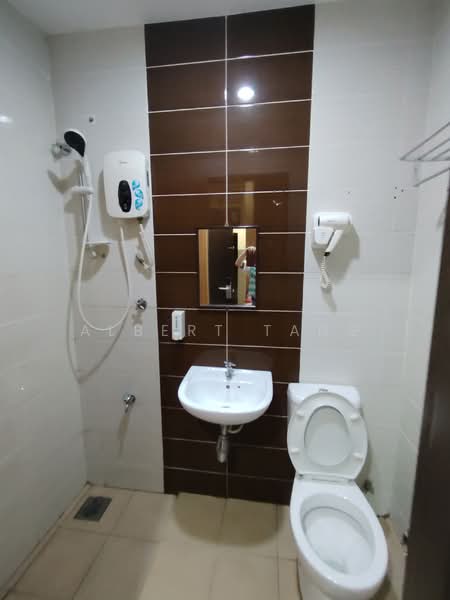 Shop / Office for Sale in Chow Kit (KL City Centre) - Albert Tang - Bathroom - PropertyGuru.com.my