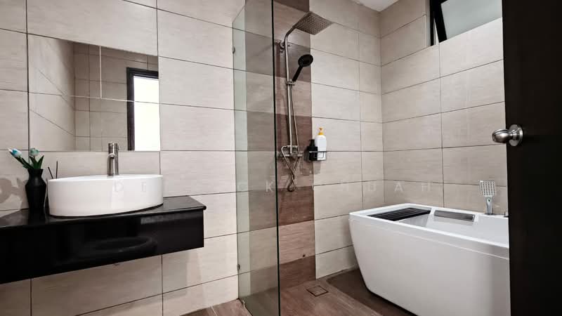 Service Residence for Sale at Molek Regency - Derrick Chuah - PropertyGuru.com.my