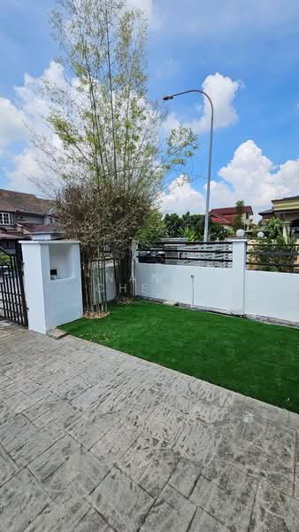 Rumah Teres 2 Tingkat untuk Disewa di Bandar Tun Hussein Onn (Cheras) - Nana Cheah - Exterior - PropertyGuru.com.my