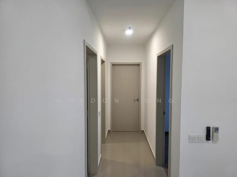 Servis Apartment untuk Disewa di Residensi Ava @ Kiara Bay - Gordon Tong - Corridor - PropertyGuru.com.my