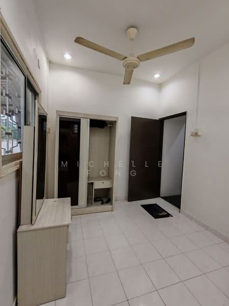 Bungalow for Rent in Taman Majidee (Johor Bahru) - Michelle Fong - Bedroom - PropertyGuru.com.my