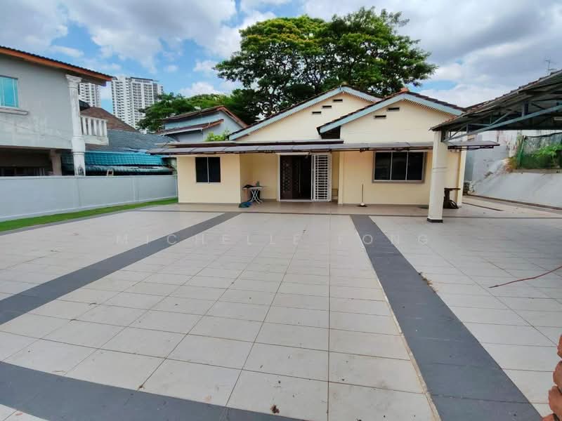 Bungalow for Rent in Taman Majidee (Johor Bahru) - Michelle Fong - Exterior - PropertyGuru.com.my