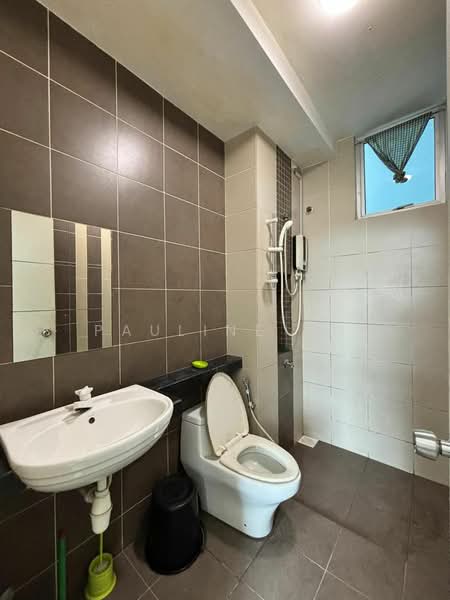 Apartment for Rent at D'Rich Executive Suites - Pauline Ng - Bathroom - PropertyGuru.com.my
