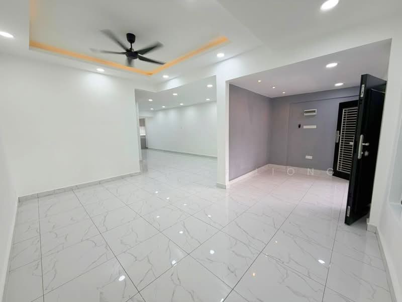 2-storey Terraced House for Sale in Taman Desa Cemerlang (Ulu Tiram) - Loong Hing Liong - Interior - PropertyGuru.com.my