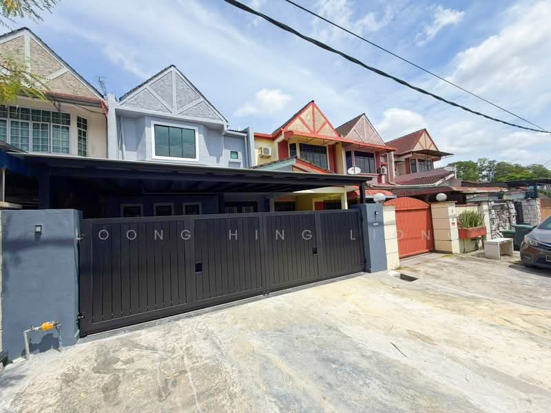 2-storey Terraced House for Sale in Taman Desa Cemerlang (Ulu Tiram) - Loong Hing Liong - Exterior - PropertyGuru.com.my