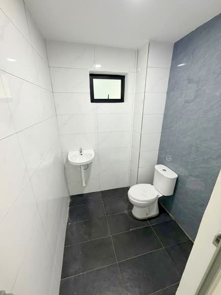 2-storey Terraced House for Sale in Taman Desa Cemerlang (Ulu Tiram) - Loong Hing Liong - Bathroom - PropertyGuru.com.my