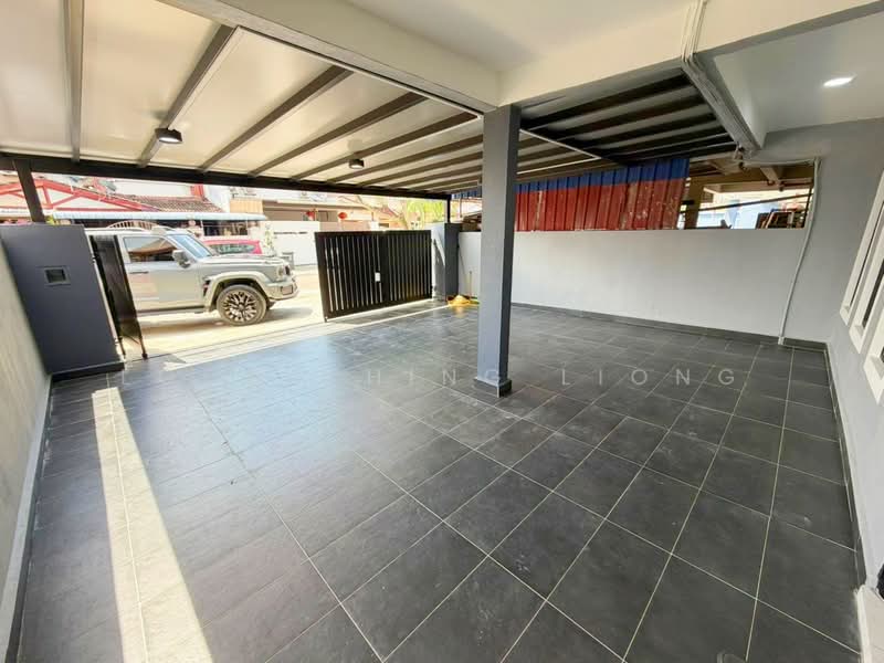 2-storey Terraced House for Sale in Taman Desa Cemerlang (Ulu Tiram) - Loong Hing Liong - Exterior - PropertyGuru.com.my