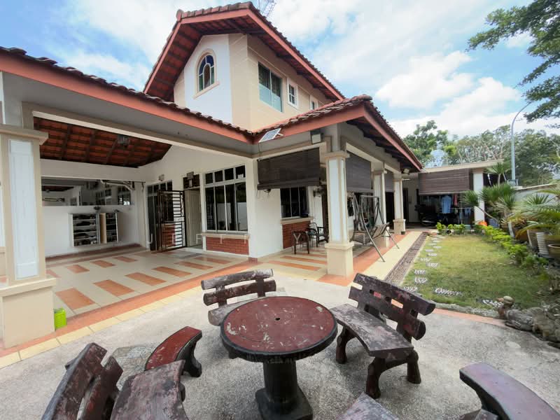 1.5-storey Terraced House for Sale in Taman Pelangi Indah (Ulu Tiram) - Jeffrey Lim - Exterior - PropertyGuru.com.my
