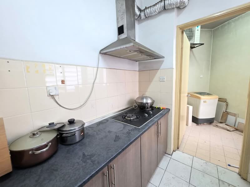 Kondominium untuk Dijual di Menara Menjalara - JK Leong - Kitchen - PropertyGuru.com.my