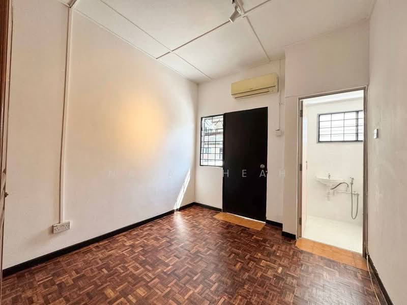 2-storey Terraced House for Sale in Taman Serdang Jaya (Seri Kembangan) - Nana Cheah - Interior - PropertyGuru.com.my