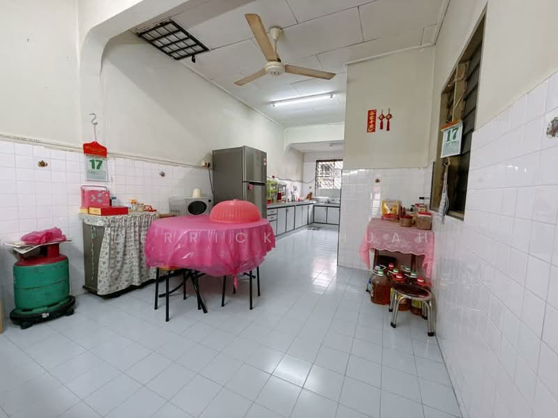 1-storey Terraced House for Sale in Skudai (Johor) - Derrick Chuah - Kitchen - PropertyGuru.com.my