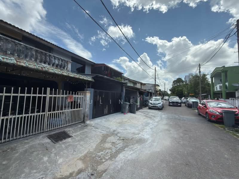 Rumah Teres 2 Tingkat untuk Dijual di Permas Jaya (Johor Bahru) - Pauline Ng - Exterior - PropertyGuru.com.my