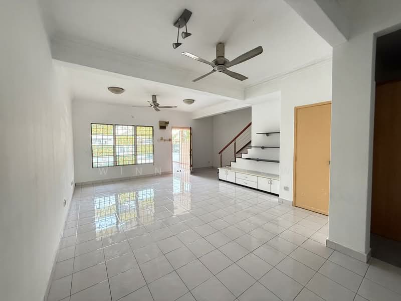 2-storey Terraced House for Sale in Shah Alam (Selangor) - Winnie Chow - Living Room - PropertyGuru.com.my
