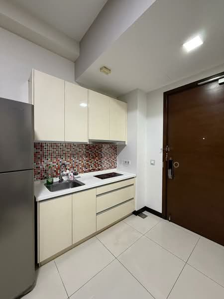 Condominium for Sale at Hampshire Residences - William Cho - Kitchen - PropertyGuru.com.my