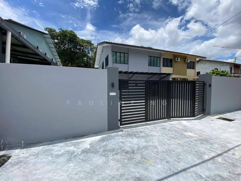 Semi-Detached House for Sale in Taman Majidee (Johor Bahru) - Pauline Ng - Exterior - PropertyGuru.com.my