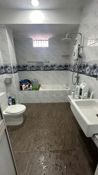 Rumah Teres 2 Tingkat untuk Dijual di Taman Mount Austin (Tebrau) - Derrick Chuah - PropertyGuru.com.my