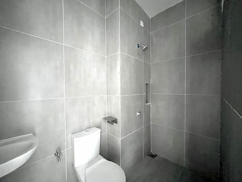 Service Residence for Sale at Space Residency - Alan Chew - Bathroom - PropertyGuru.com.my